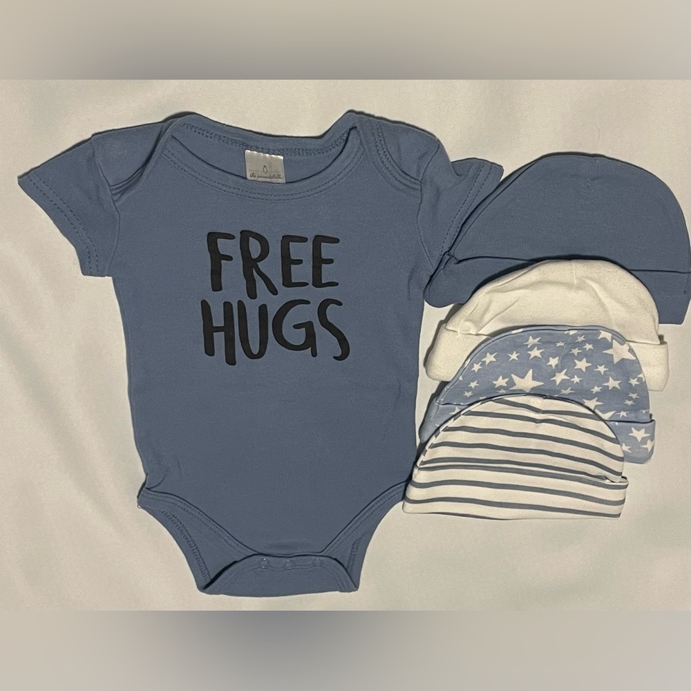 The Peanutshell onesie & hats bundle 0-3mo